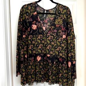 Black floral knit swing top